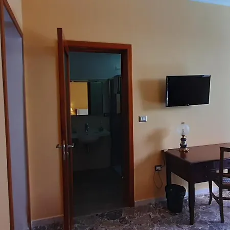 Bed & Breakfast La Riviera 3*