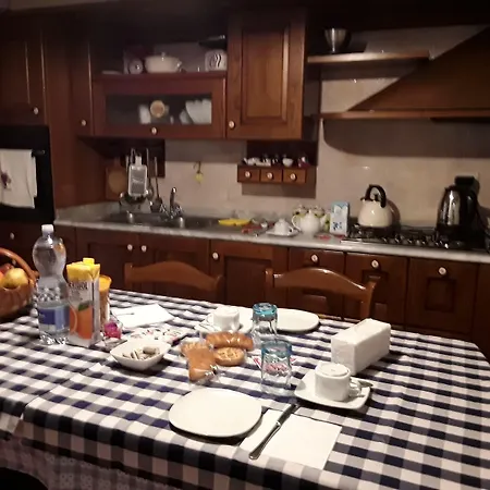 La Riviera Bed & Breakfast 3*