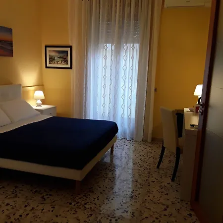 La Riviera Bed & Breakfast 3*