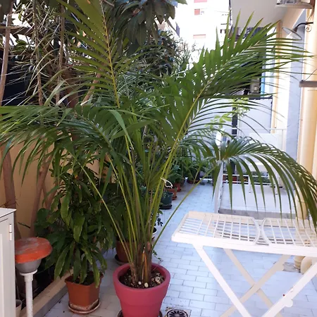 La Riviera Bed & Breakfast 3*